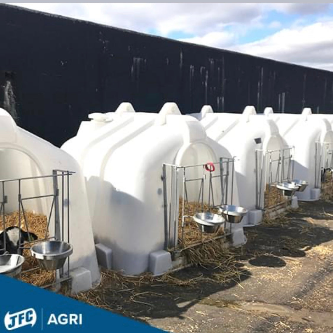 JFC AGRI Gruppeniglus – Platz & Schutz für Ihre Kälber