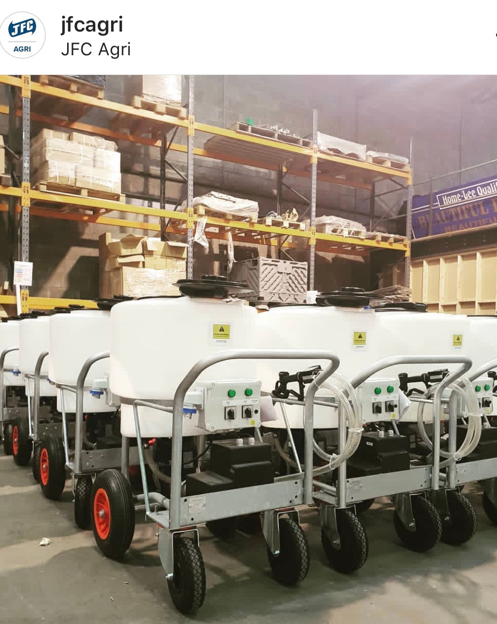 Kälbermilchwagen kaufen mit automatischem Mixer JFC MK170M3