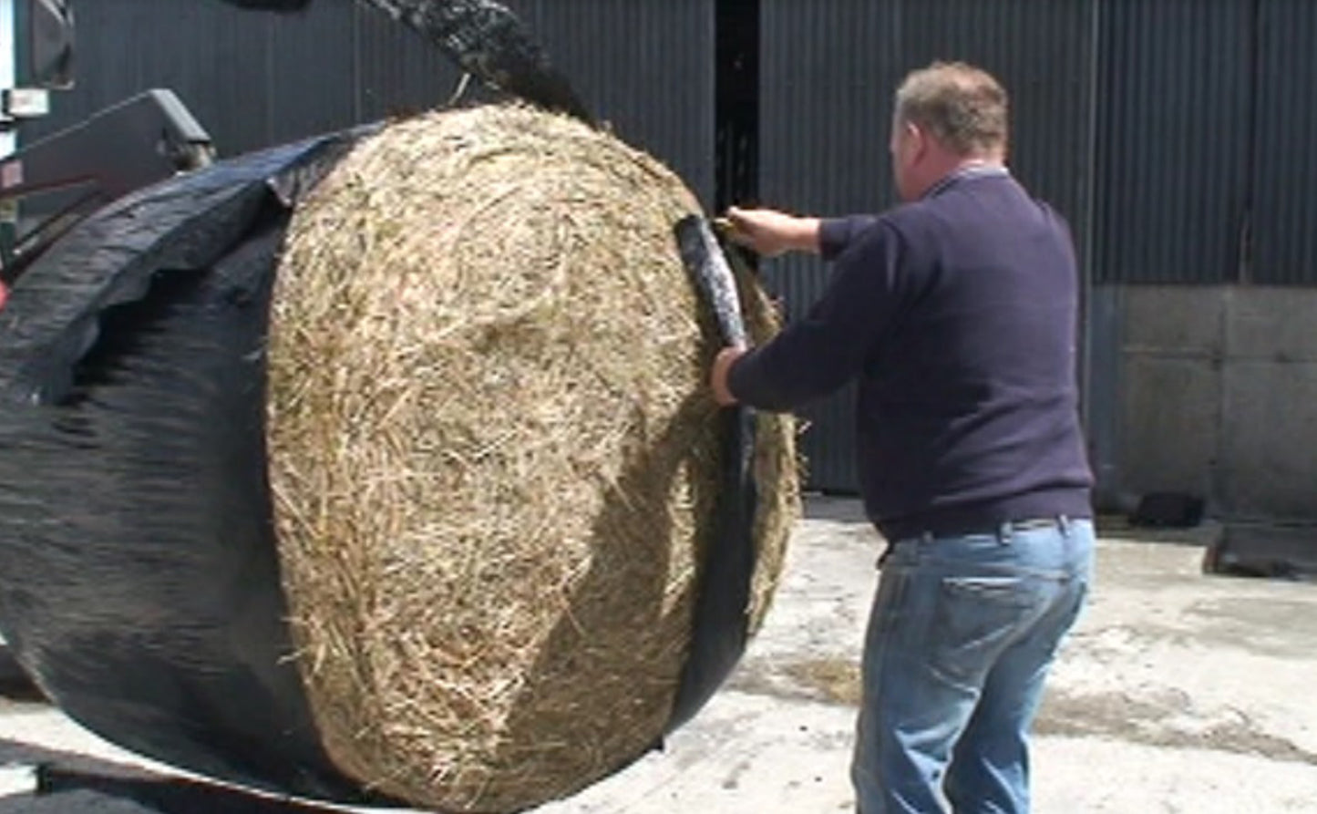 Wickelfolien Sammelbehälter für Heuballen und Silagefolie praktisch und wirtschaftlich