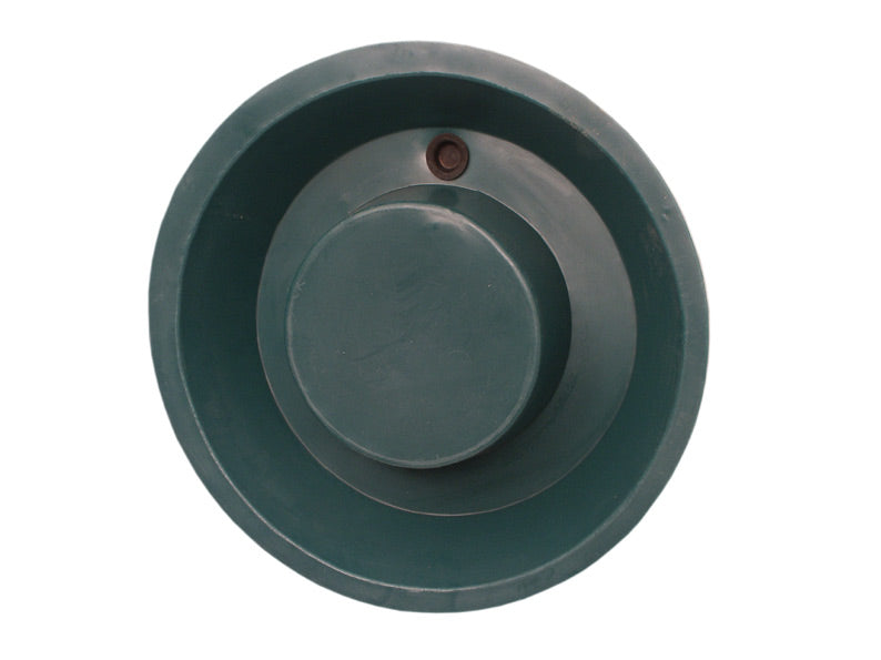 Bodenfuttertrog EQ3 – Pferdetrog für natürliche Fütterung am Boden