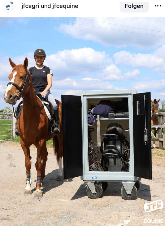 Mobiler Sattelschrank – Ordnung & Schutz Profiqualität für unterwegs!